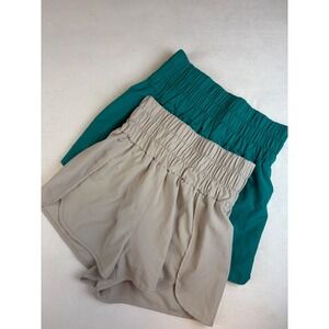 New In Buckle Women's Athletic Running Shorts Elastic Waist Medium Lot of 2